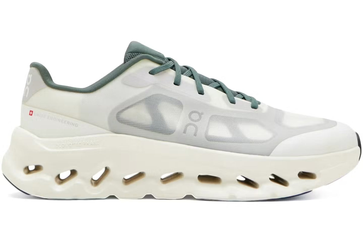 On cloud remix blanc/kaki
